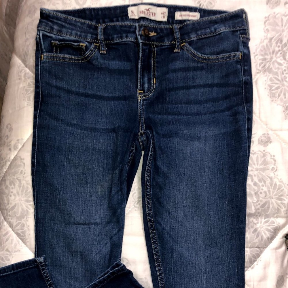 Hollister Size 5 Long Low Rise Super Skinny Jeans